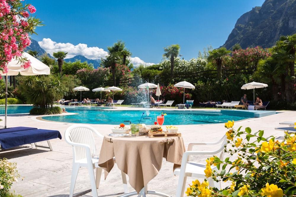 Astoria Resort Riva del Garda Eksteriør billede